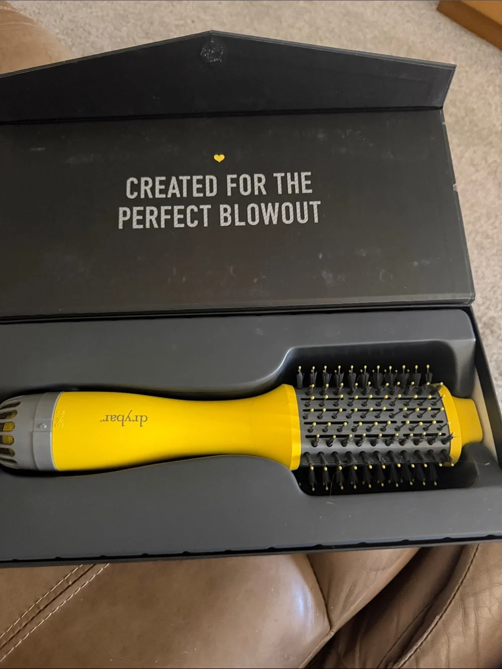 Grooming brush/heat styling tool